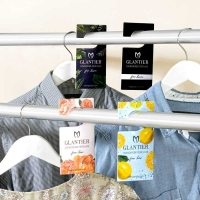 Kleding Geurhanger 717 - Aromatisch en Aquatisch